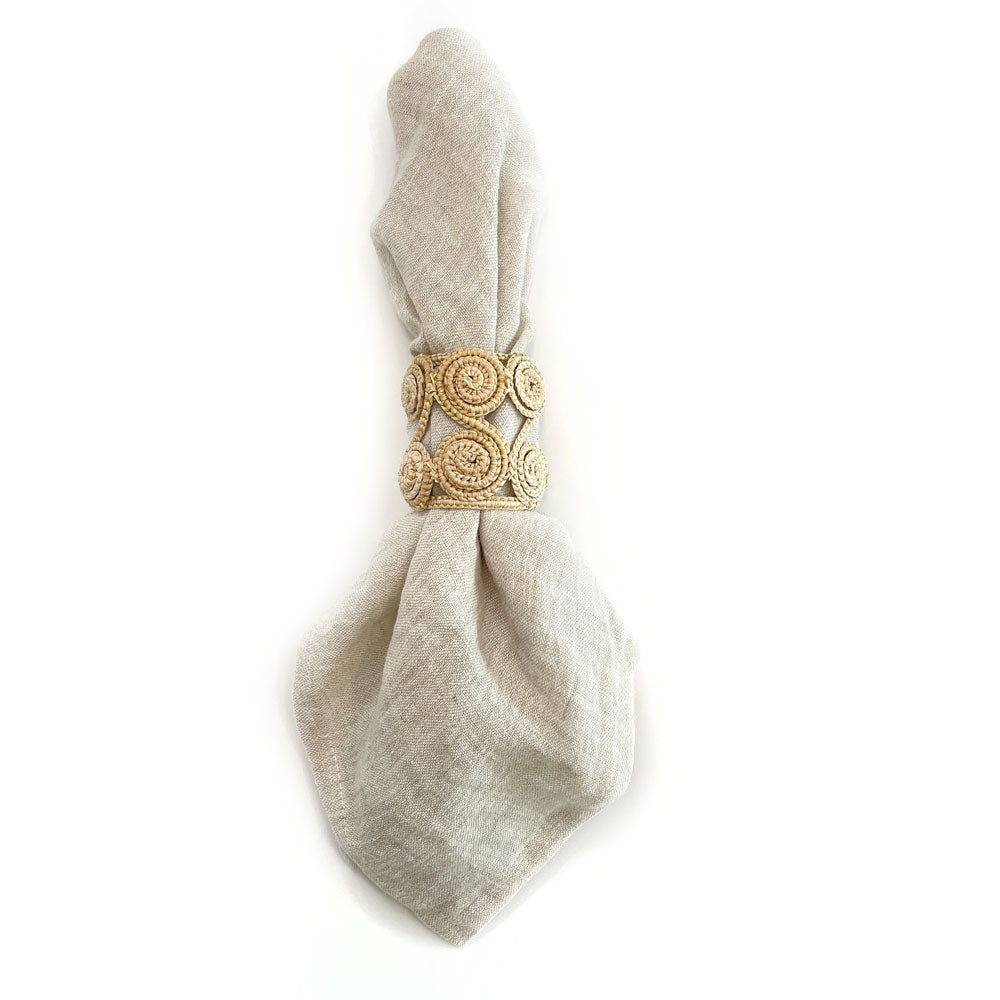 Serranilla Iraca palm napkin ring | raffia napkin ring | table decor | table setting