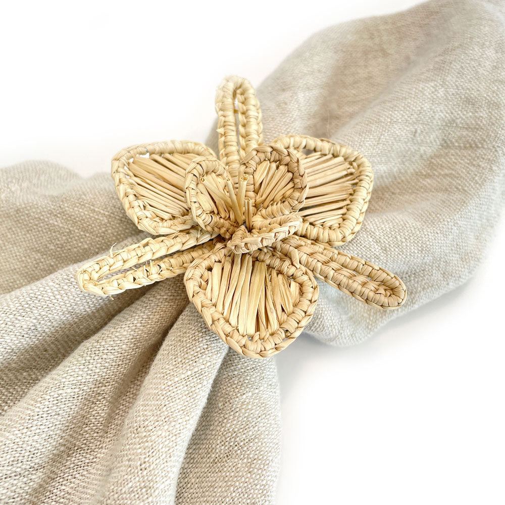 Orchid Iraca palm napkin ring | raffia napkin ring | table decor | table setting