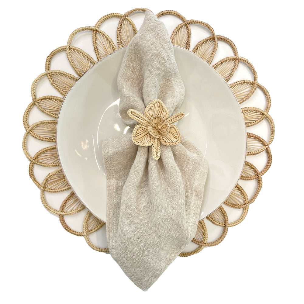 Orchid Iraca palm napkin ring | raffia napkin ring | table decor | table setting